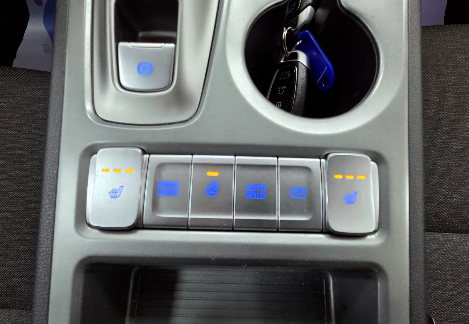 Hyundai Kona SOH100%/Сервизна Книжка, снимка 12 - Автомобили и джипове - 55659435