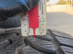 Гуми Зимни 235/55R17, снимка 12