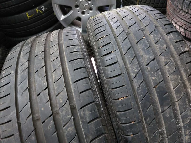 Гуми Летни 215/45R17, снимка 2 - Гуми и джанти - 36274798