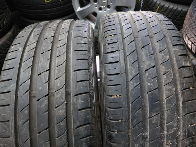 Гуми Летни 215/45R17, снимка 1 - Гуми и джанти - 36274798