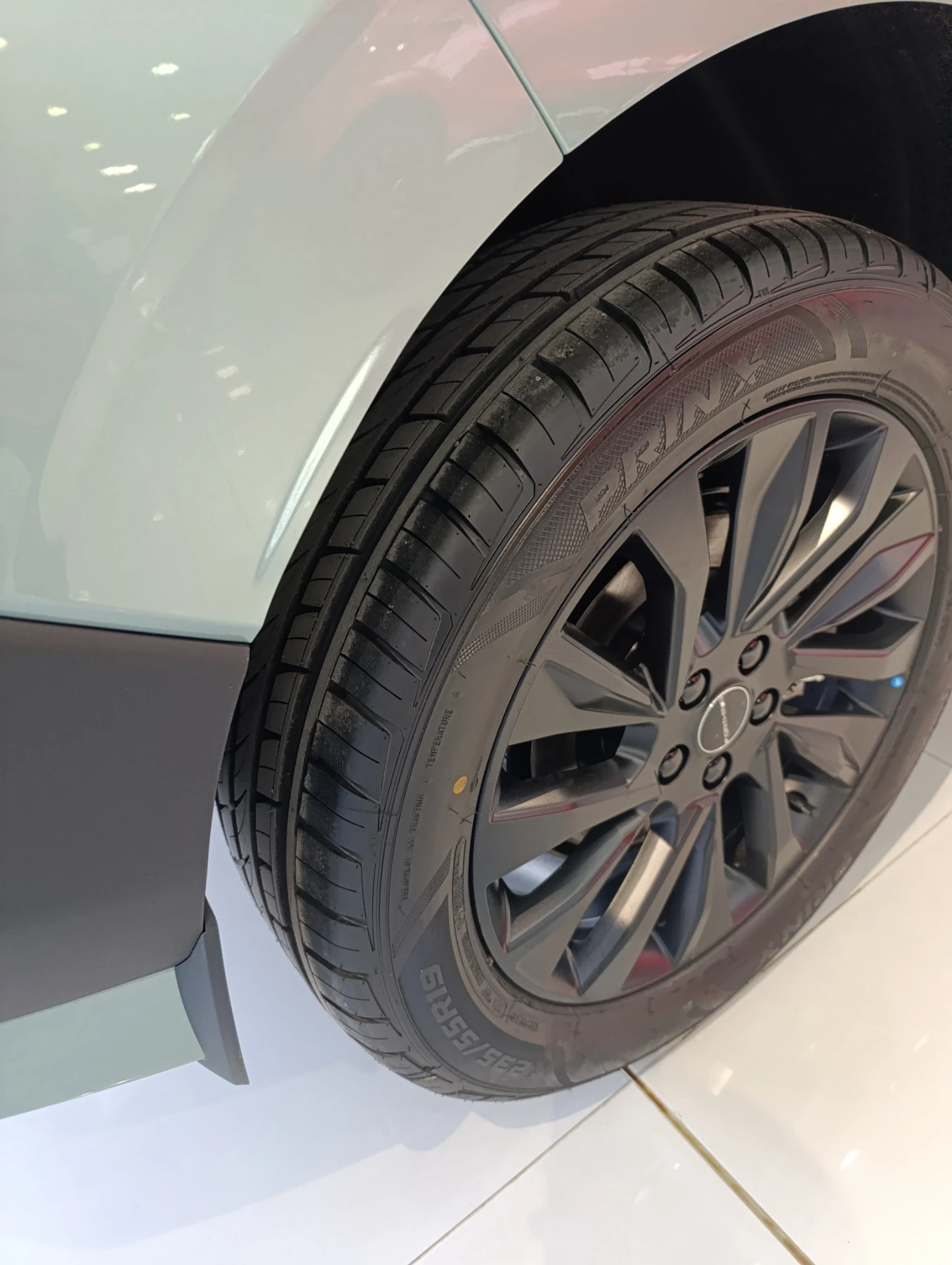 Гуми Летни 235/55R19