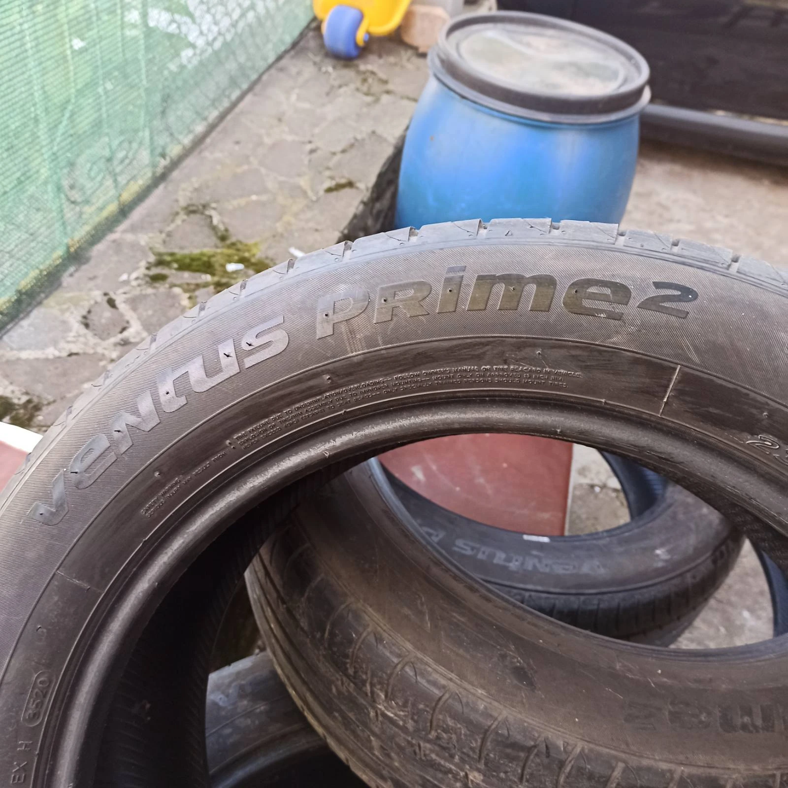 Гуми Всесезонни 235/55R19, снимка 5 - Гуми и джанти - 56253638