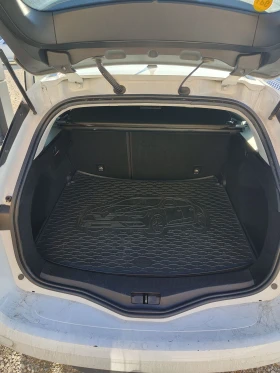 Renault Megane 1, 6  MPI GAZ, снимка 17