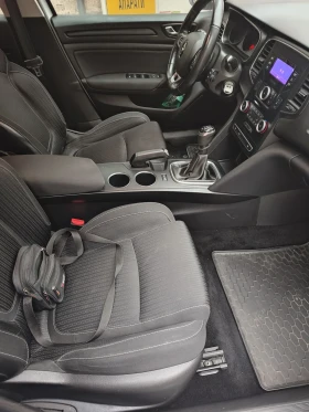 Renault Megane 1, 6  MPI GAZ, снимка 9 - Автомобили и джипове - 53693755