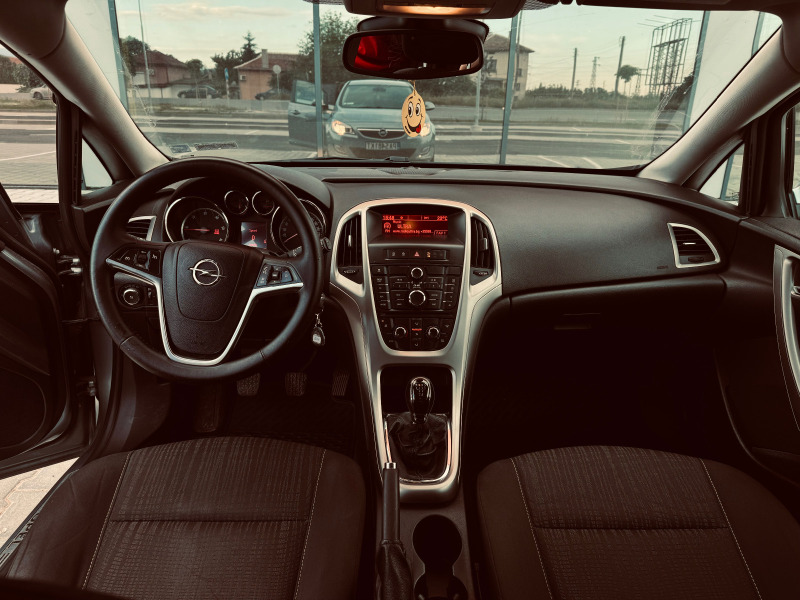Opel Astra J 1.3d ecoFlex, снимка 6 - Автомобили и джипове - 45952662