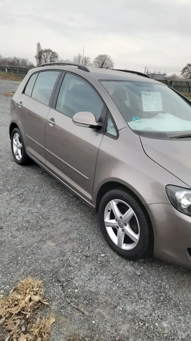 VW Golf Plus Exclusive edition, снимка 2 - Автомобили и джипове - 49391590