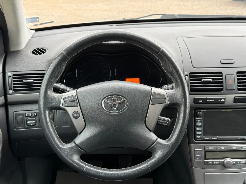 Toyota Avensis 2.2 D-CAT , снимка 14 - Автомобили и джипове - 49548907