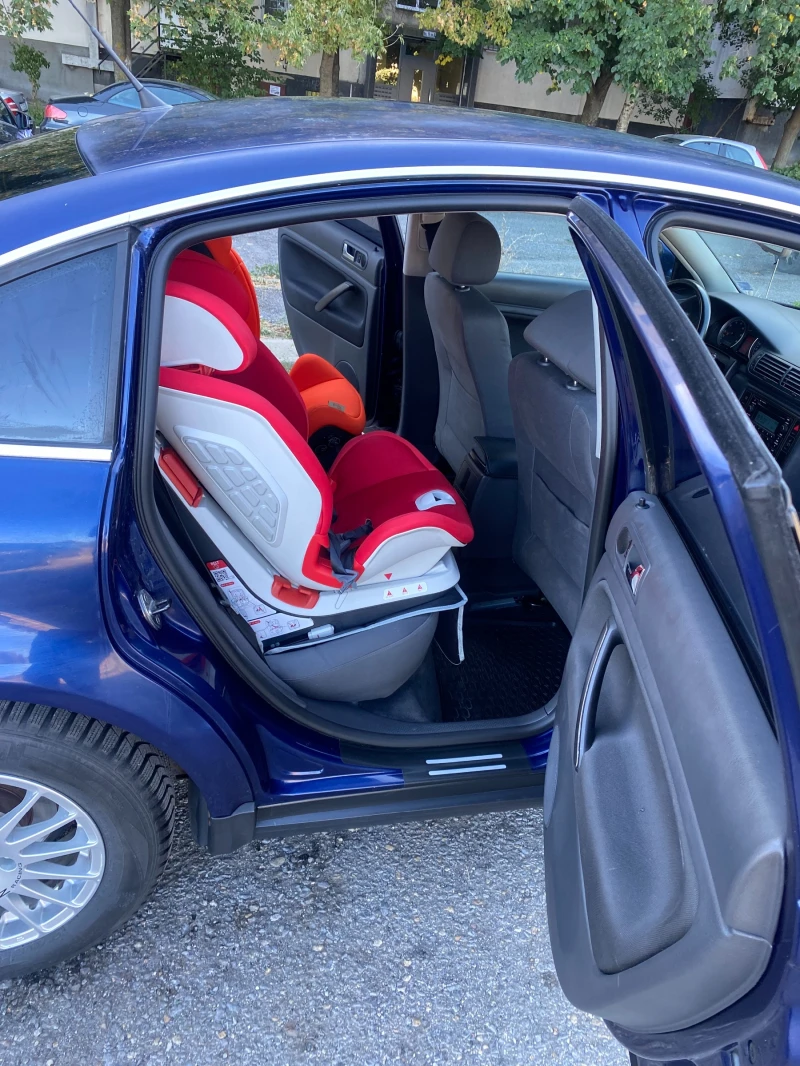 VW Passat, снимка 9 - Автомобили и джипове - 51713728