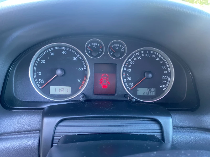 VW Passat, снимка 15 - Автомобили и джипове - 51713728