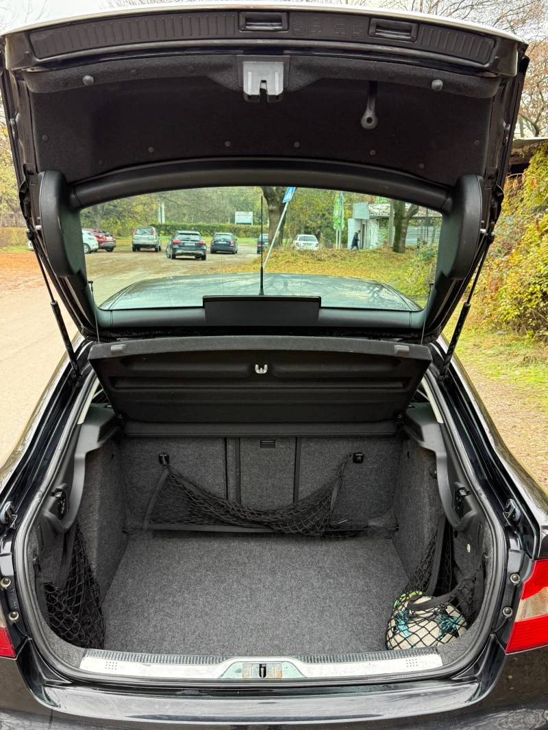 Skoda Superb 2.0 TDI, снимка 7 - Автомобили и джипове - 52353207
