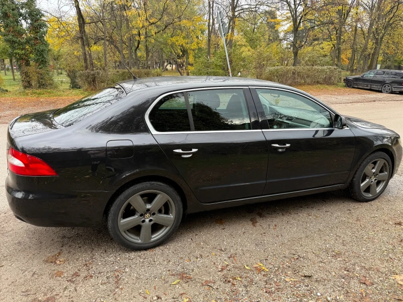 Skoda Superb 2.0 TDI, снимка 5 - Автомобили и джипове - 52353207