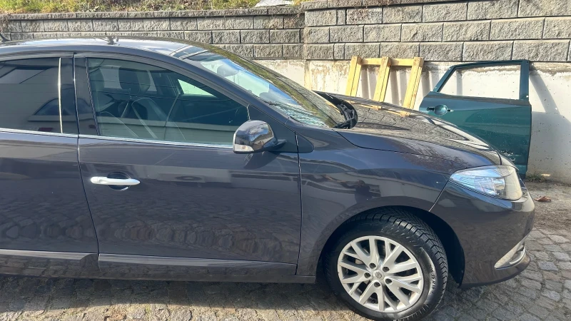 Renault Fluence, снимка 2 - Автомобили и джипове - 52884188