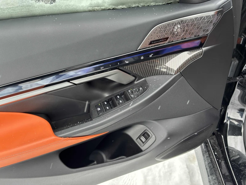 BMW M5 XDRIVE HYBRID * B&W* КАРБОН* ДИСТРОНИК* , снимка 10 - Автомобили и джипове - 53587043