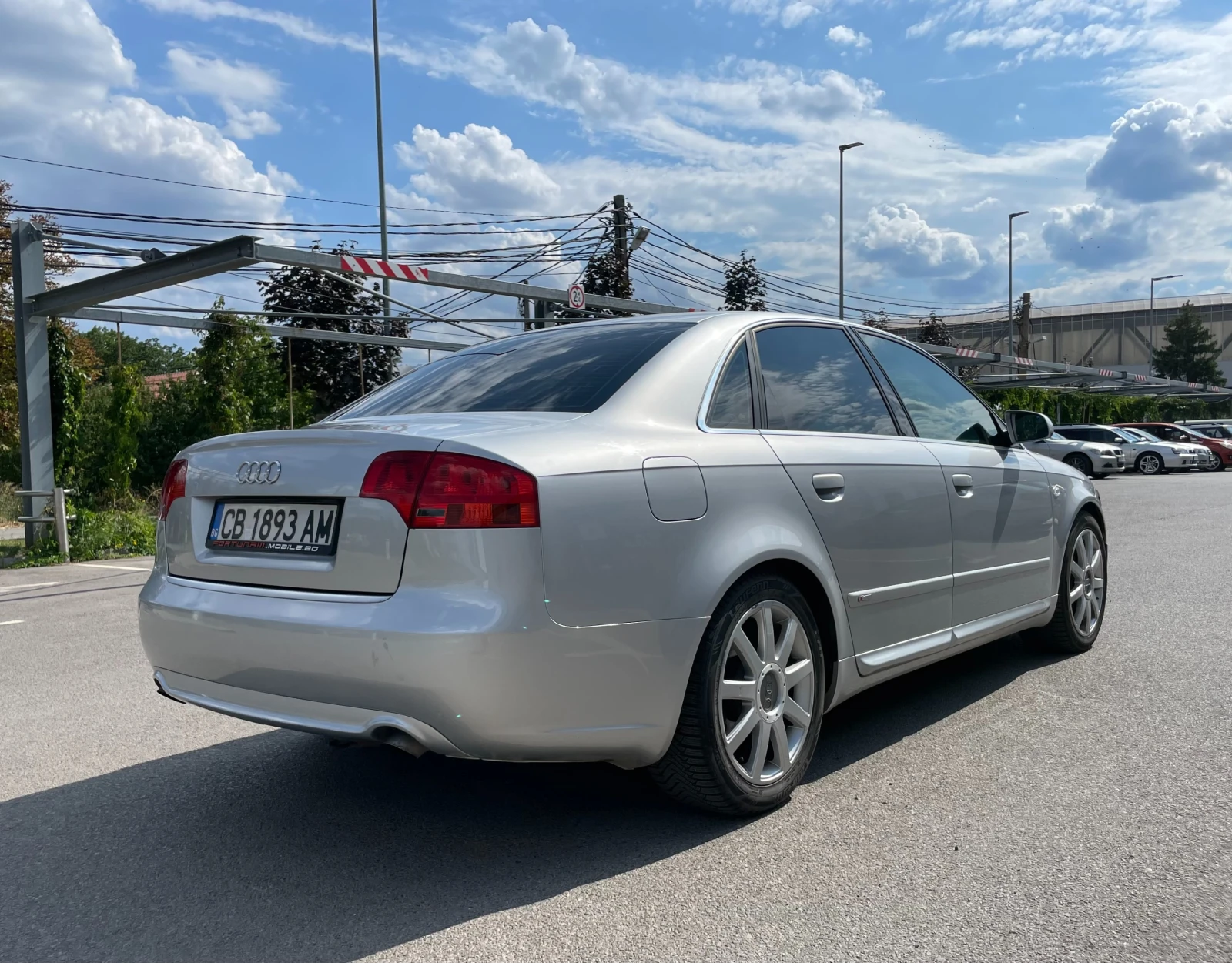 Audi A4 2.0 TDI S-Line - изображение 4