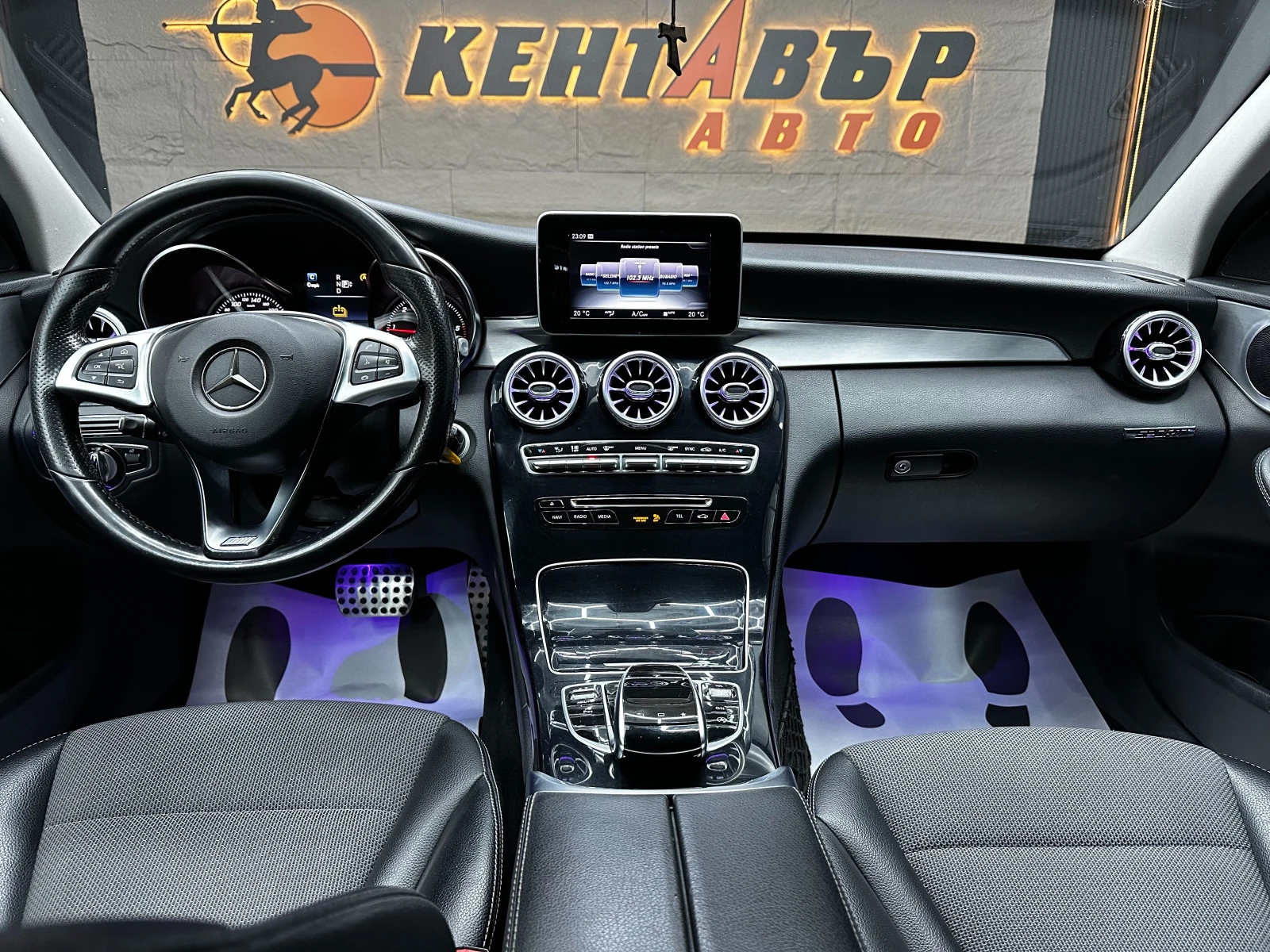Mercedes-Benz C 220 AMG Пакет/170 к.с./ГАРАНЦИЯ/БАРТЕР/ЛИЗИНГ/КОМЕНТАР, снимка 13 - Автомобили и джипове - 48110105