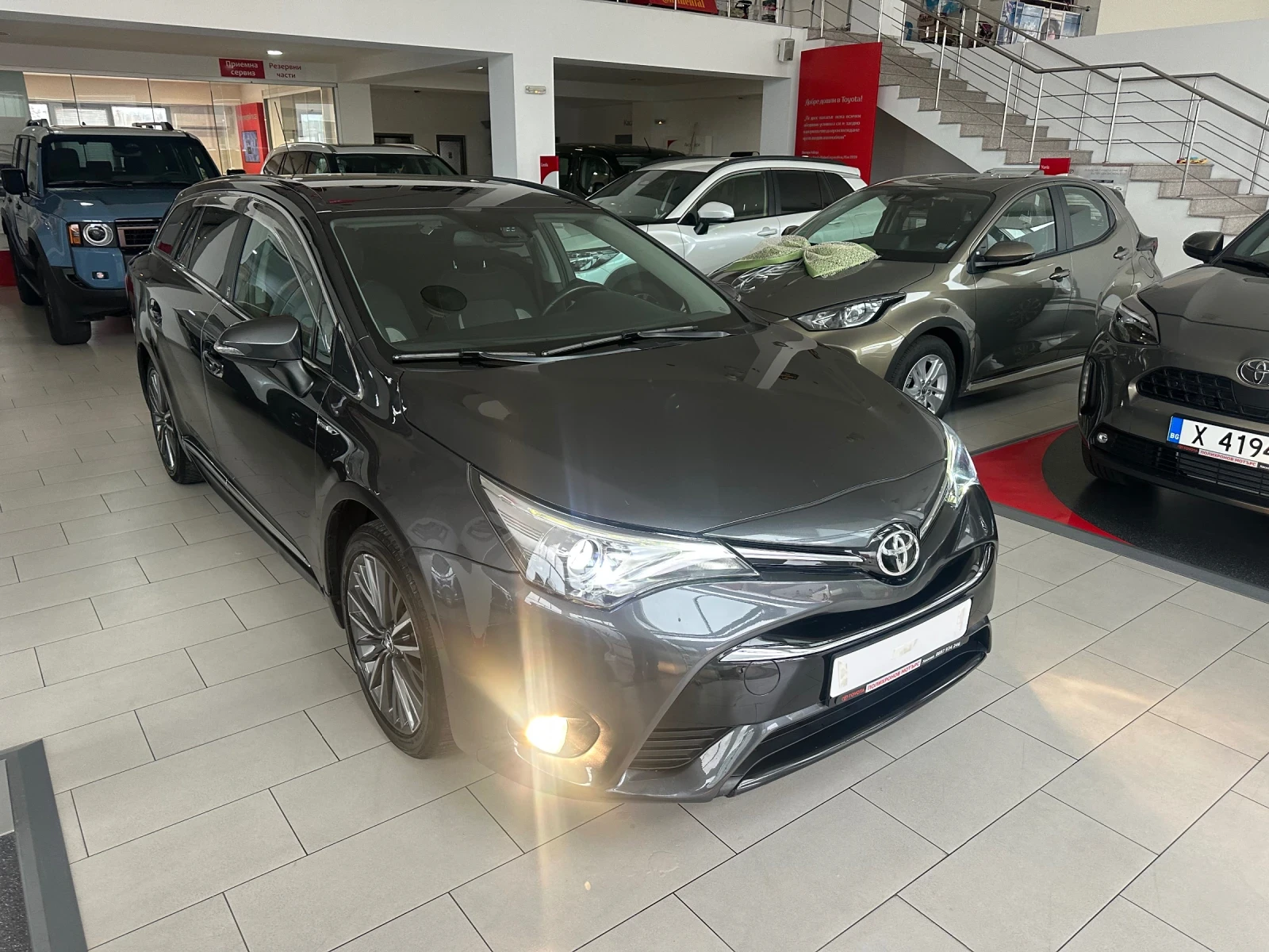 Toyota Avensis Автоматик - изображение 3