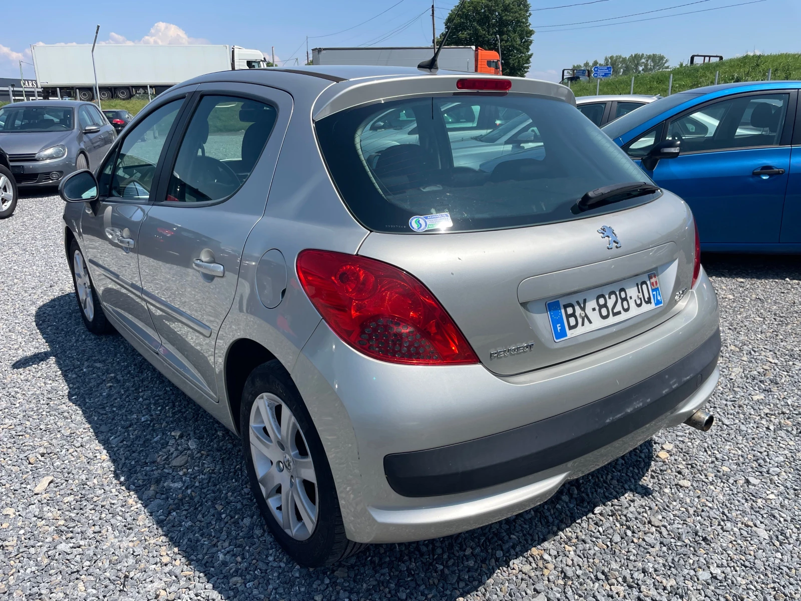 Peugeot 207 1.6 HDI EVRO 4 - изображение 6