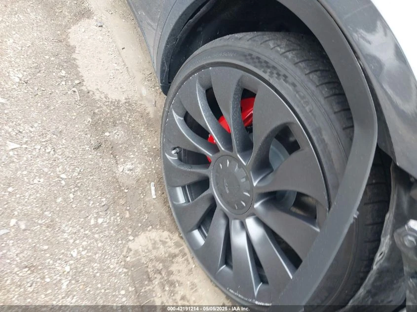 Tesla Model Y U   U All Wheel Drive - изображение 4
