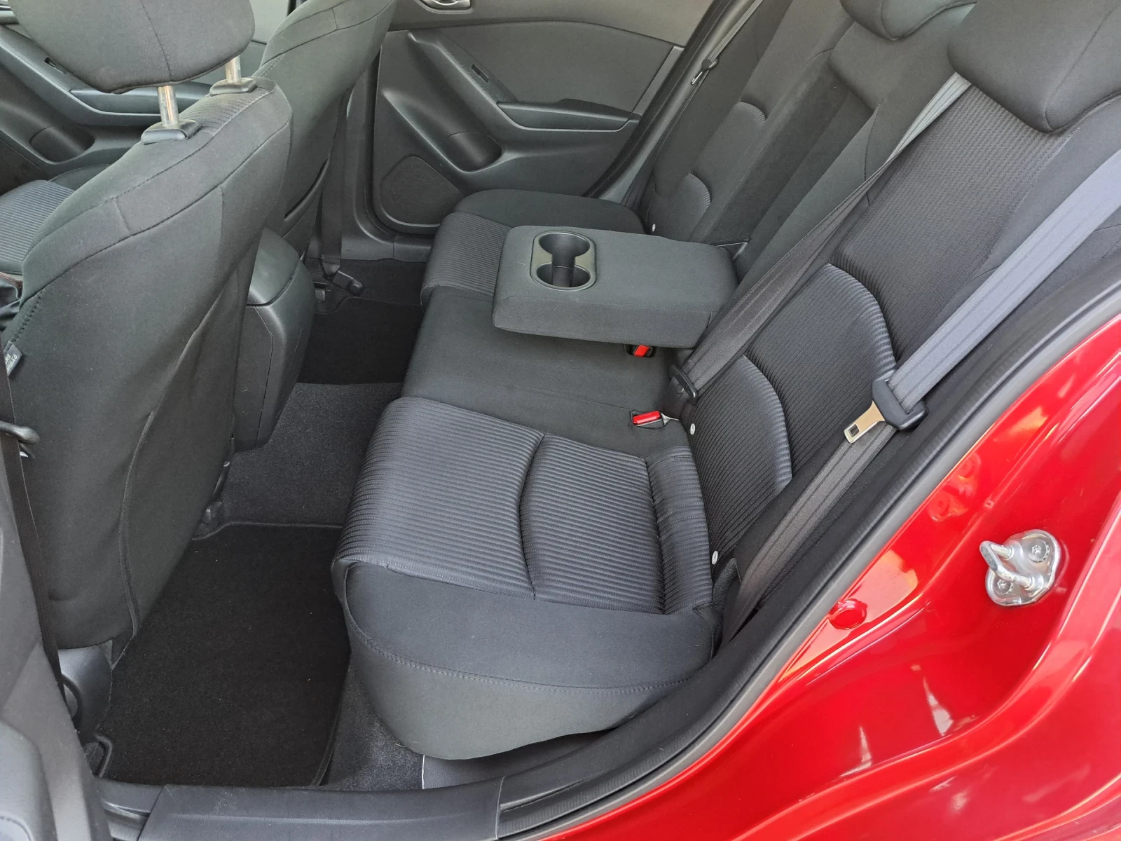 Mazda 3 1.5i 101к.с.* Като нова* 157 000 км.*  | Mobile.bg — изображение 15