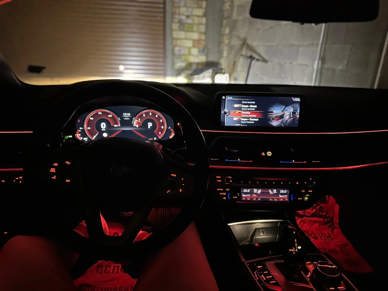 BMW 750  - изображение 6