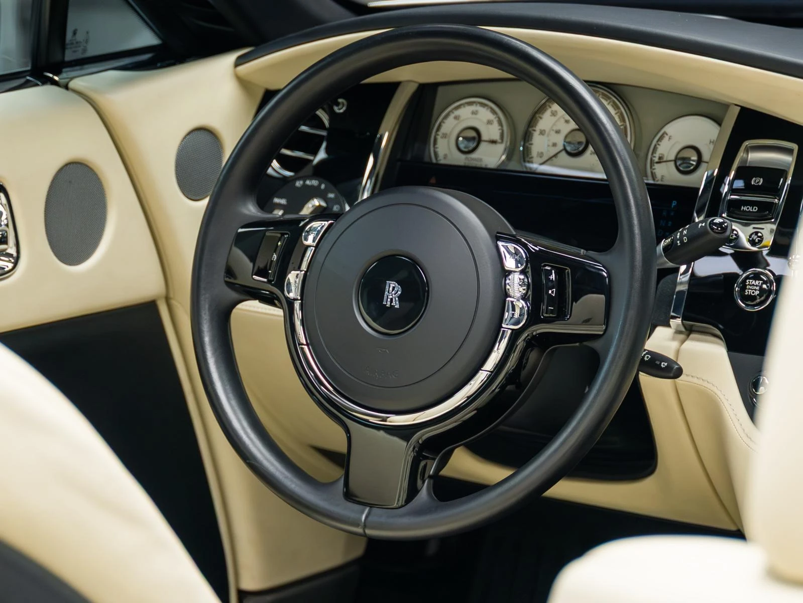 Rolls-Royce Dawn V12* HEAD UP* NIGHT VISION* Обдухв* CAMERA*  - изображение 7