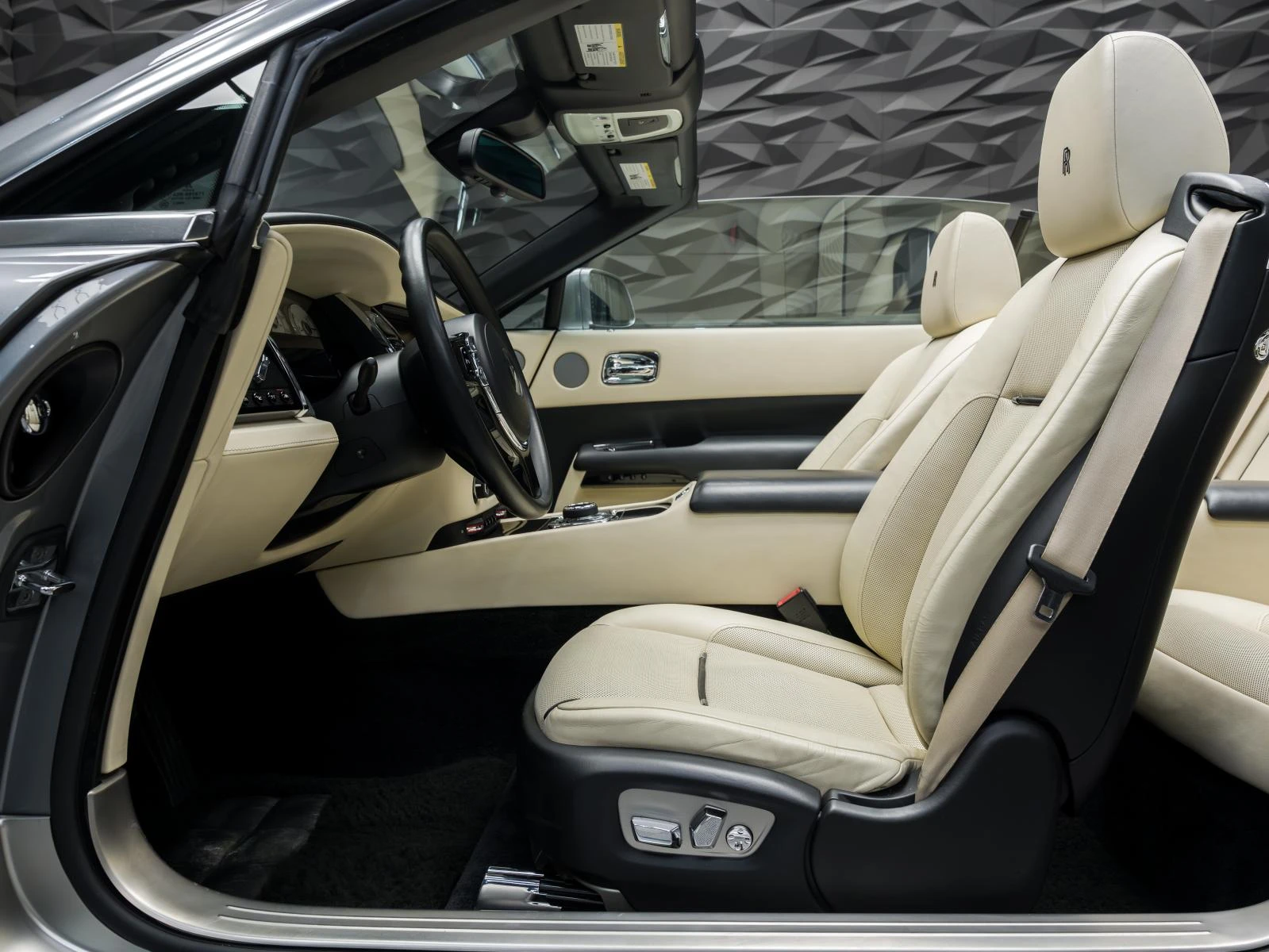 Rolls-Royce Dawn V12* HEAD UP* NIGHT VISION* Обдухв* CAMERA*  - изображение 8