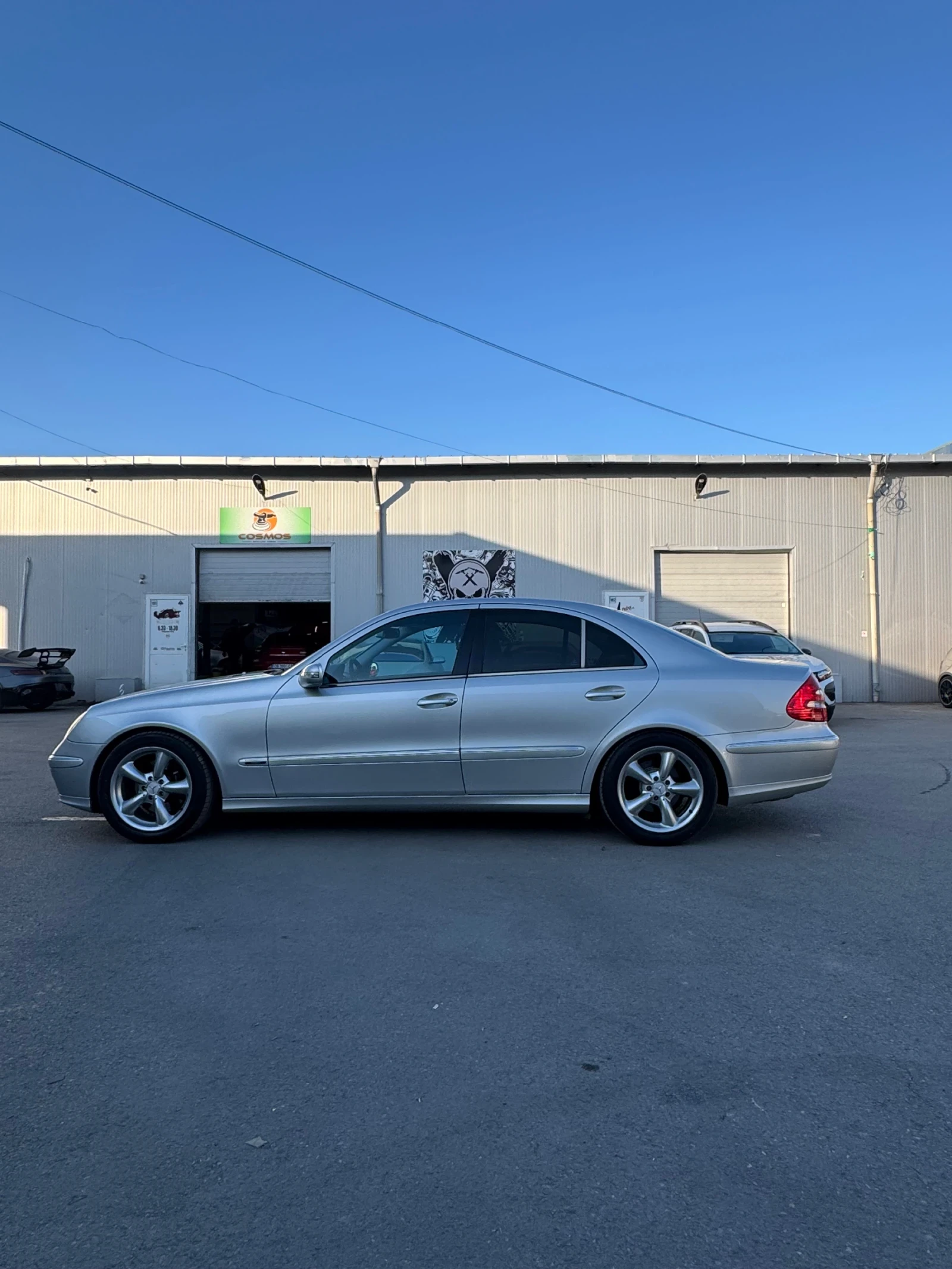 Mercedes-Benz E 320 3.2 ТОП СЪСТОЯНИЕ!!!, снимка 9 - Автомобили и джипове - 53818028