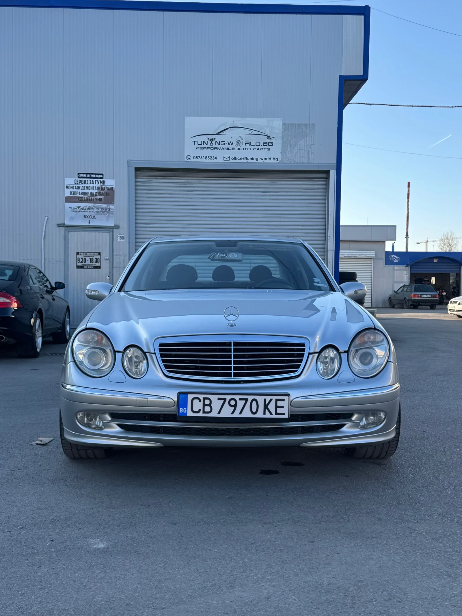Mercedes-Benz E 320 3.2 ТОП СЪСТОЯНИЕ!!!, снимка 2 - Автомобили и джипове - 53818028