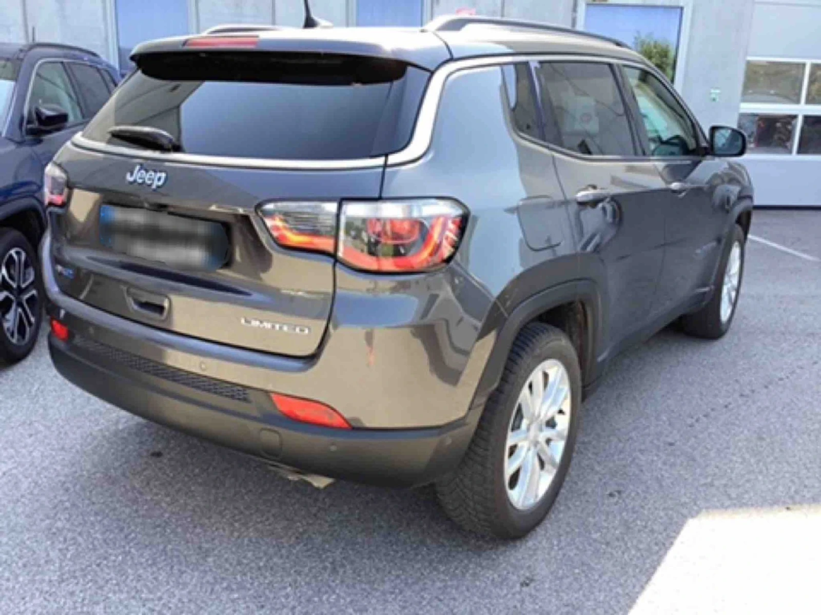 Jeep Compass 1.3 4xe Limited , Plug-in Hibrid , снимка 3 - Автомобили и джипове - 53939725