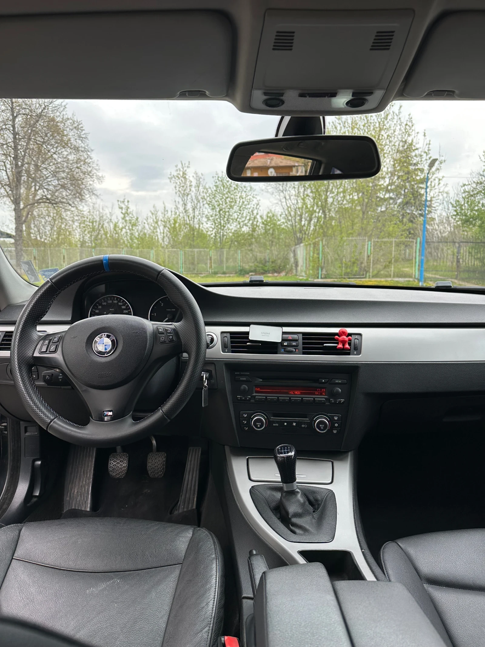 BMW 320, снимка 10 - Автомобили и джипове - 54166740