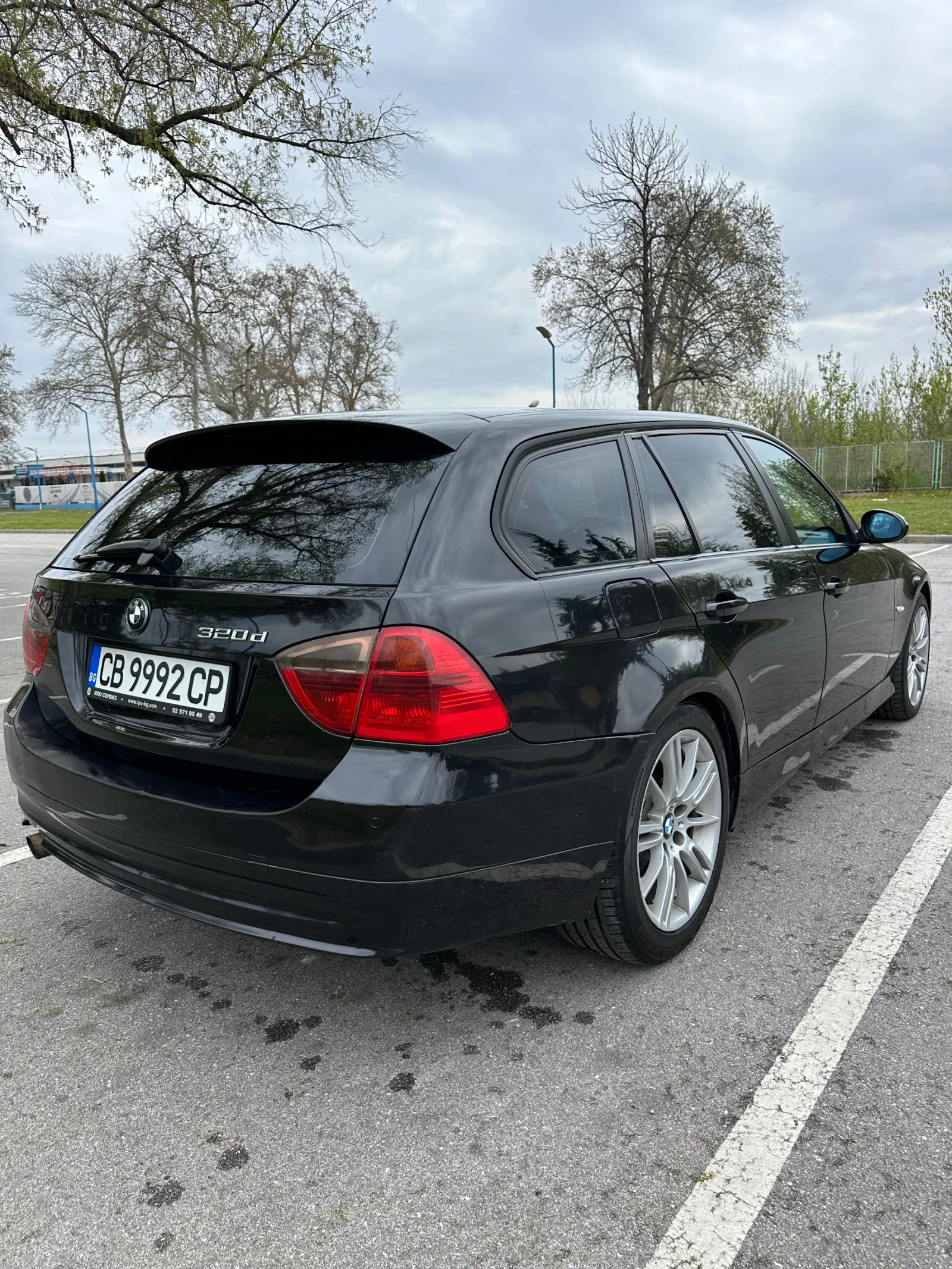 BMW 320, снимка 7 - Автомобили и джипове - 54166740