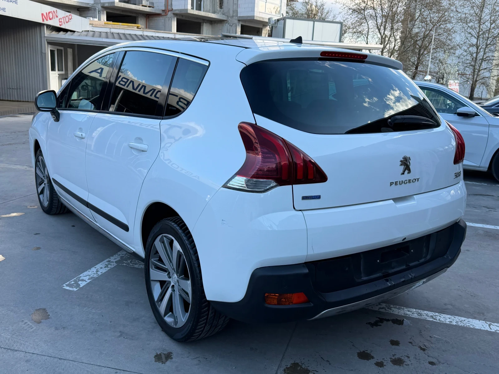 Peugeot 3008 Panorama / Automat, снимка 7 - Автомобили и джипове - 54184294