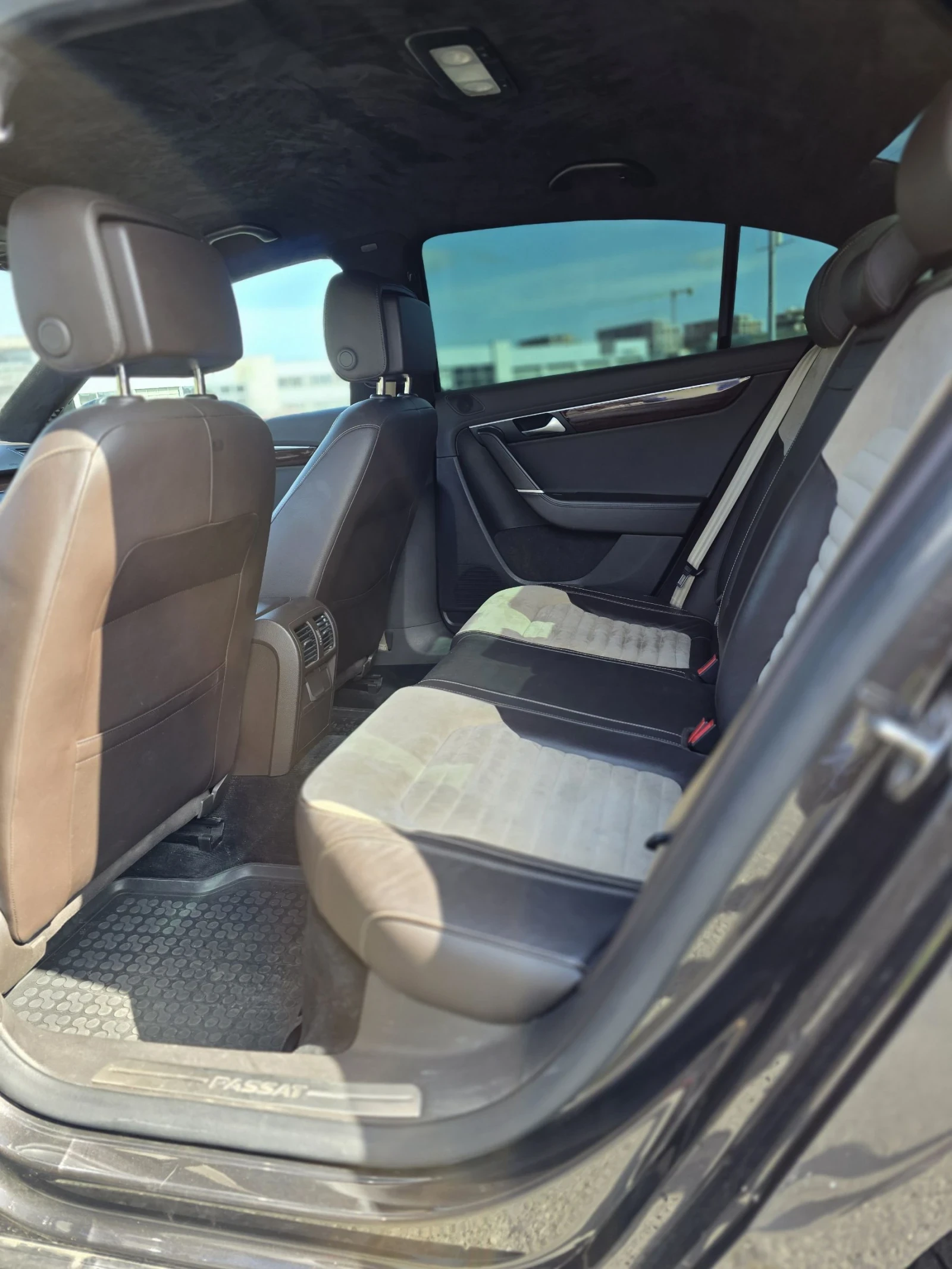 VW Passat 2.0 TDI HIGHLINE, снимка 7 - Автомобили и джипове - 54354016