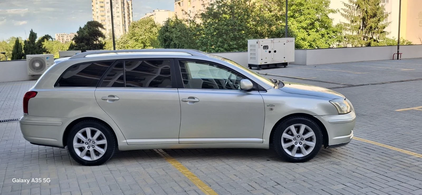 Toyota Avensis 2.0d4d 116, снимка 5 - Автомобили и джипове - 54745761