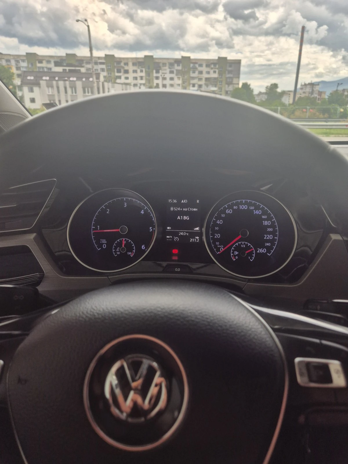 VW Touran, снимка 17 - Автомобили и джипове - 54836460
