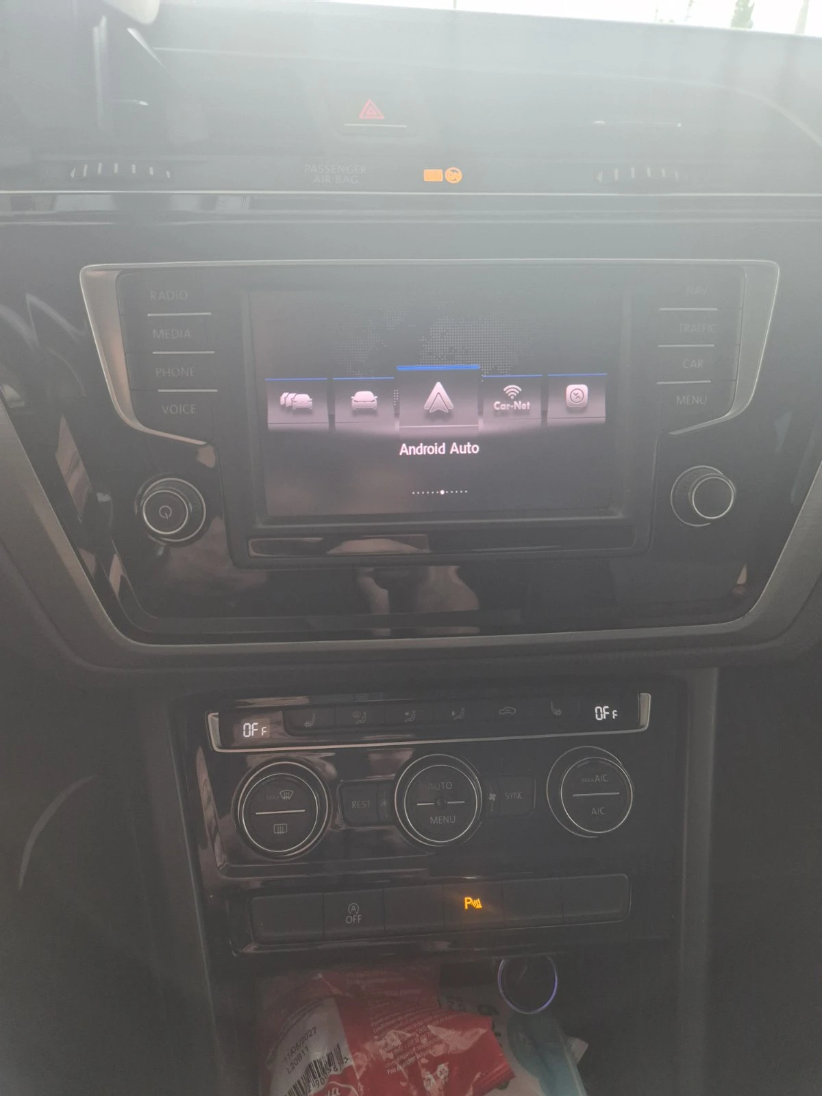 VW Touran, снимка 14 - Автомобили и джипове - 54836460