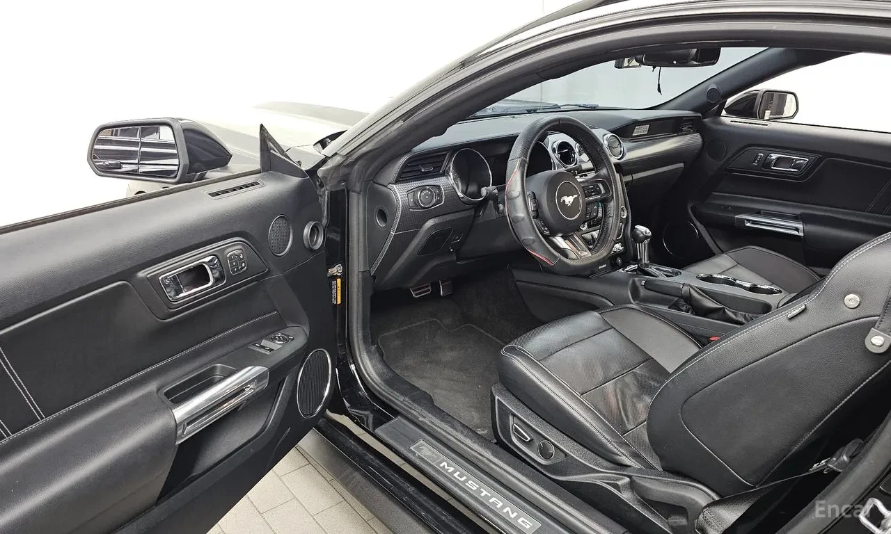 Ford Mustang EcoBoost 2.3| TURBO| LED| NAVI| KAMERA| KEYLESS, снимка 10 - Автомобили и джипове - 55027175