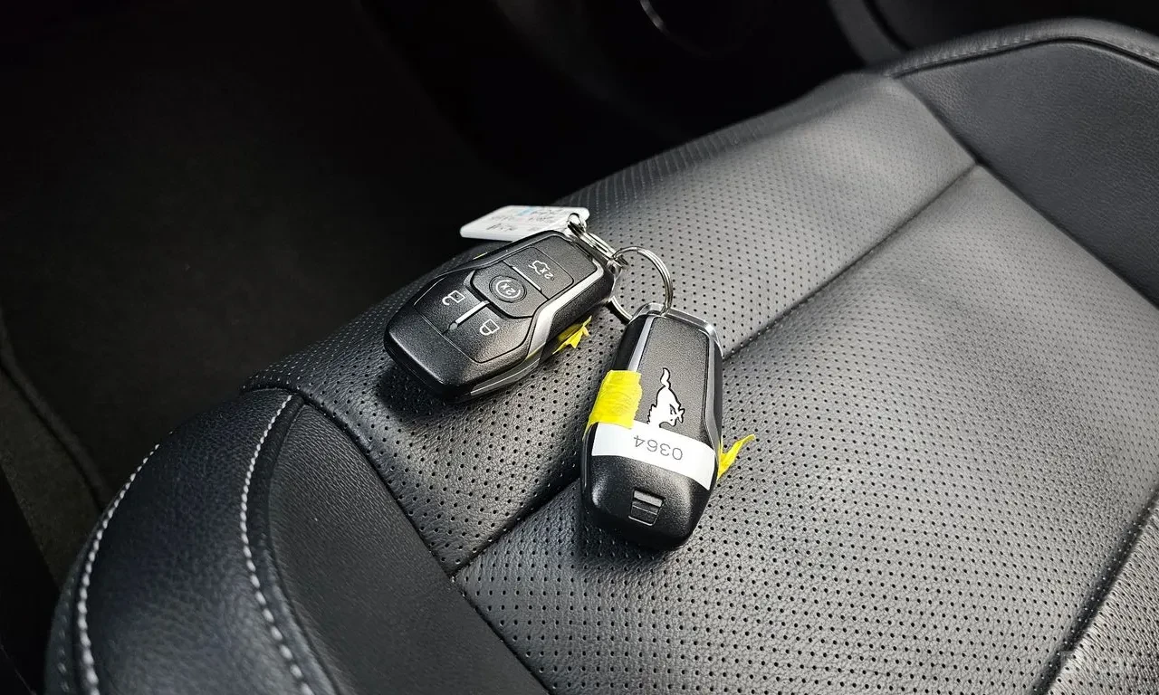 Ford Mustang EcoBoost 2.3| TURBO| LED| NAVI| KAMERA| KEYLESS, снимка 17 - Автомобили и джипове - 55027175