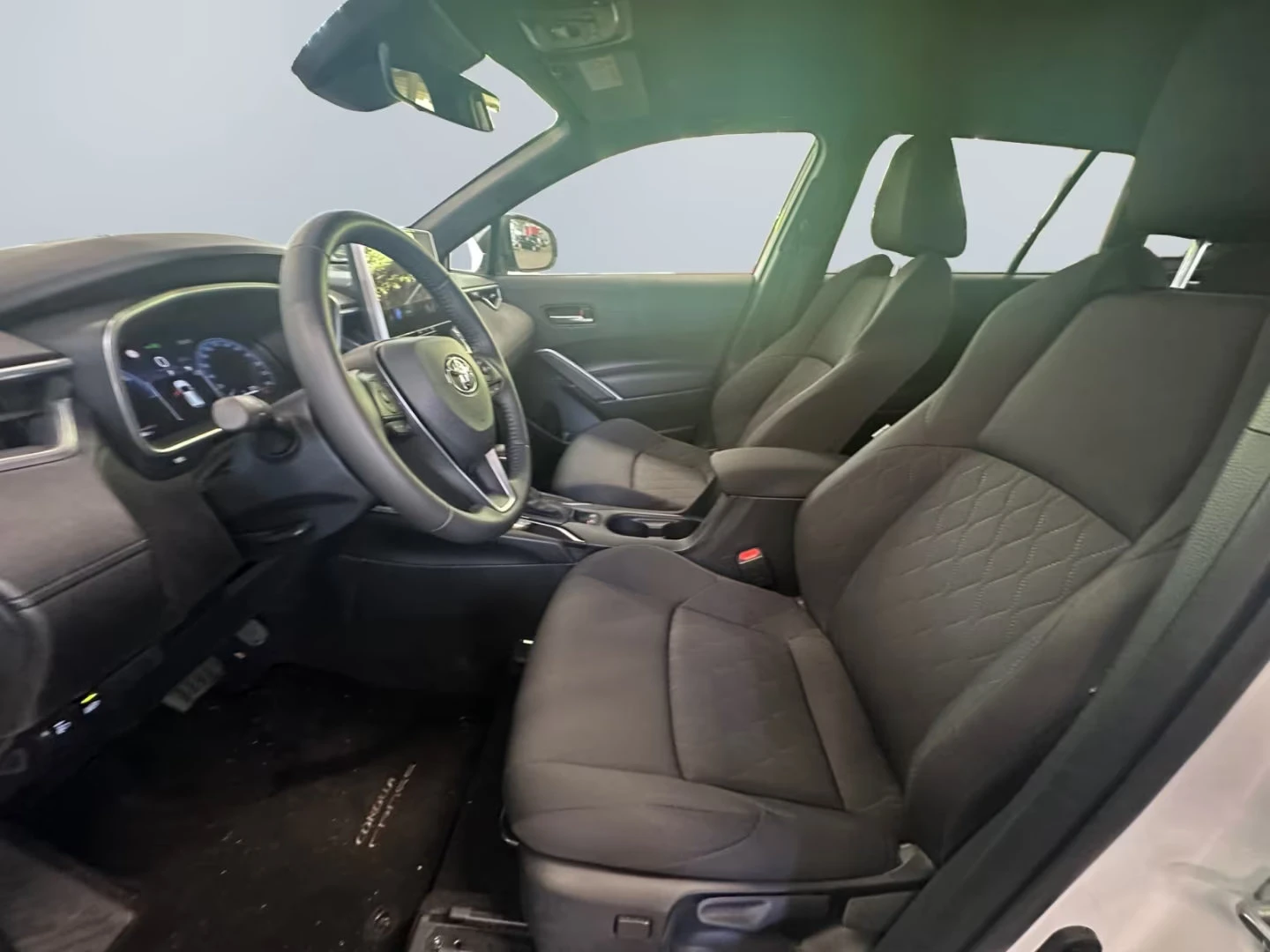 Toyota Corolla Cross HEV/140HP/TEAMPLAYER/CAM/LED/ACC/501q, снимка 7 - Автомобили и джипове - 55347328