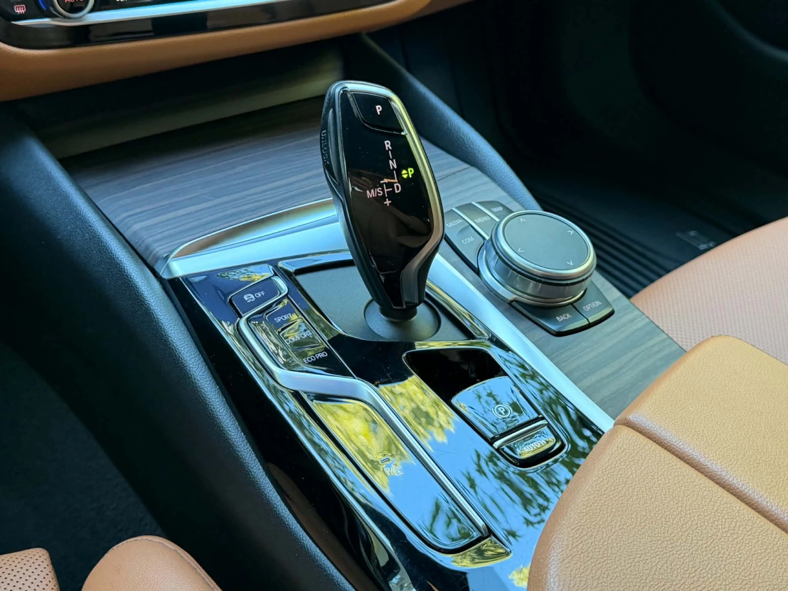 BMW 520 d / SPORT LINE / СМЕНЕНИ ВЕРИГИ, снимка 17 - Автомобили и джипове - 56106938