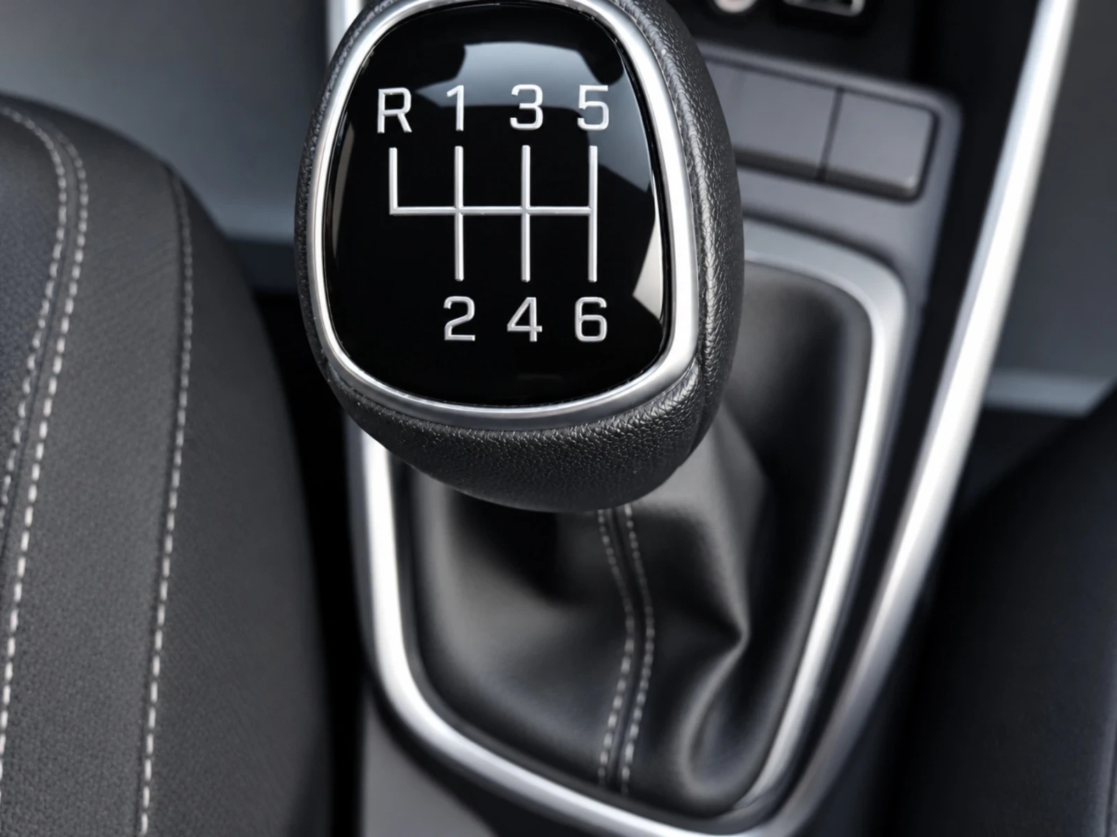 Hyundai Bayon, снимка 7 - Автомобили и джипове - 56156274