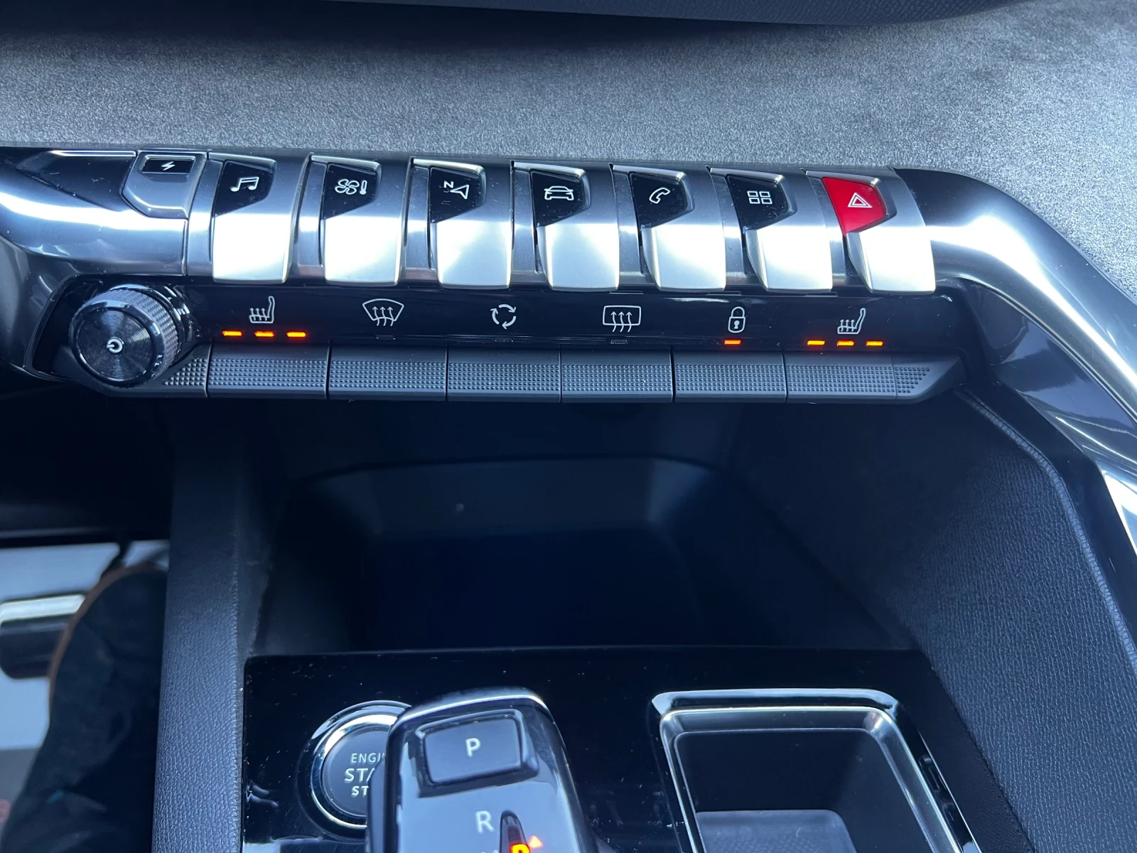 Peugeot 3008 GT LINE PANORAMA FULL, снимка 12 - Автомобили и джипове - 56310890