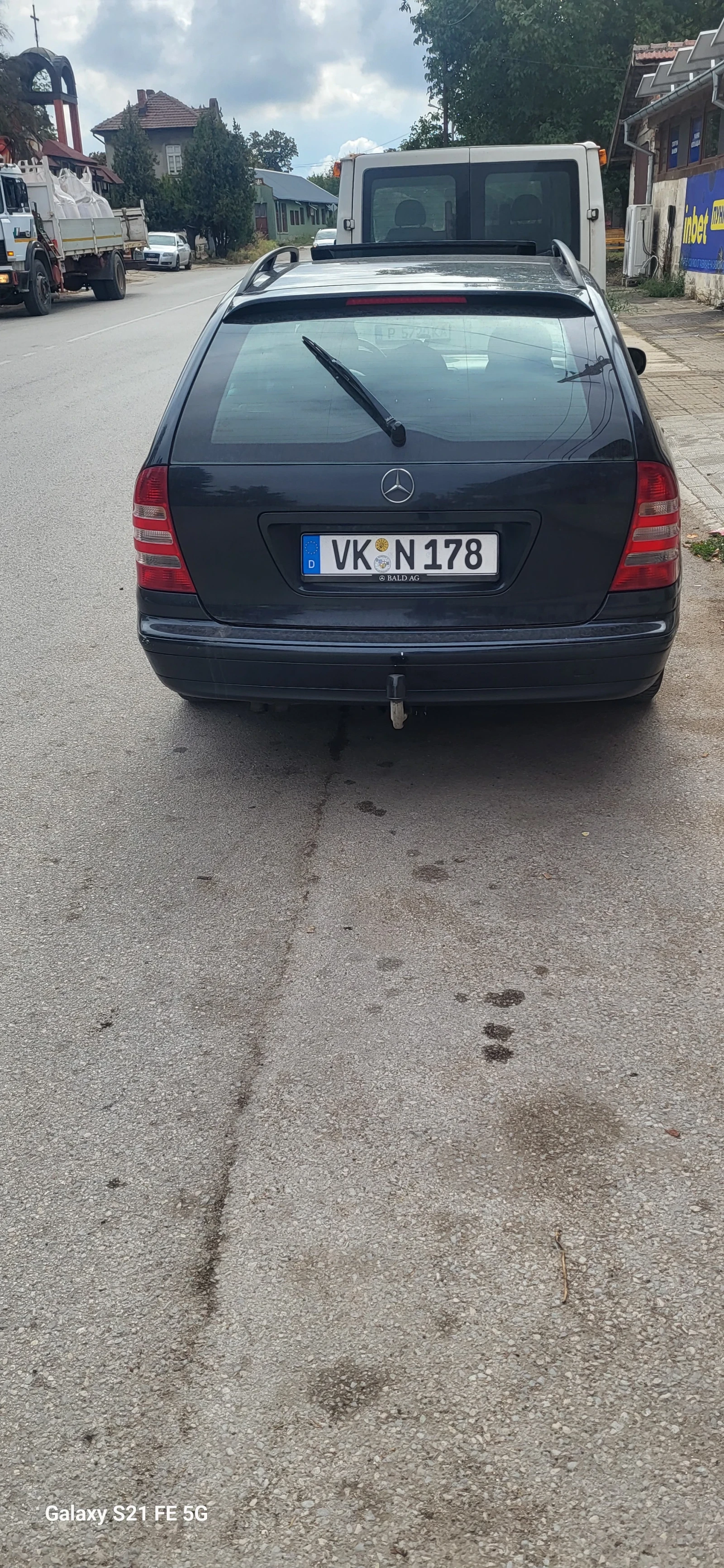Mercedes-Benz C 220, снимка 3 - Автомобили и джипове - 56529379