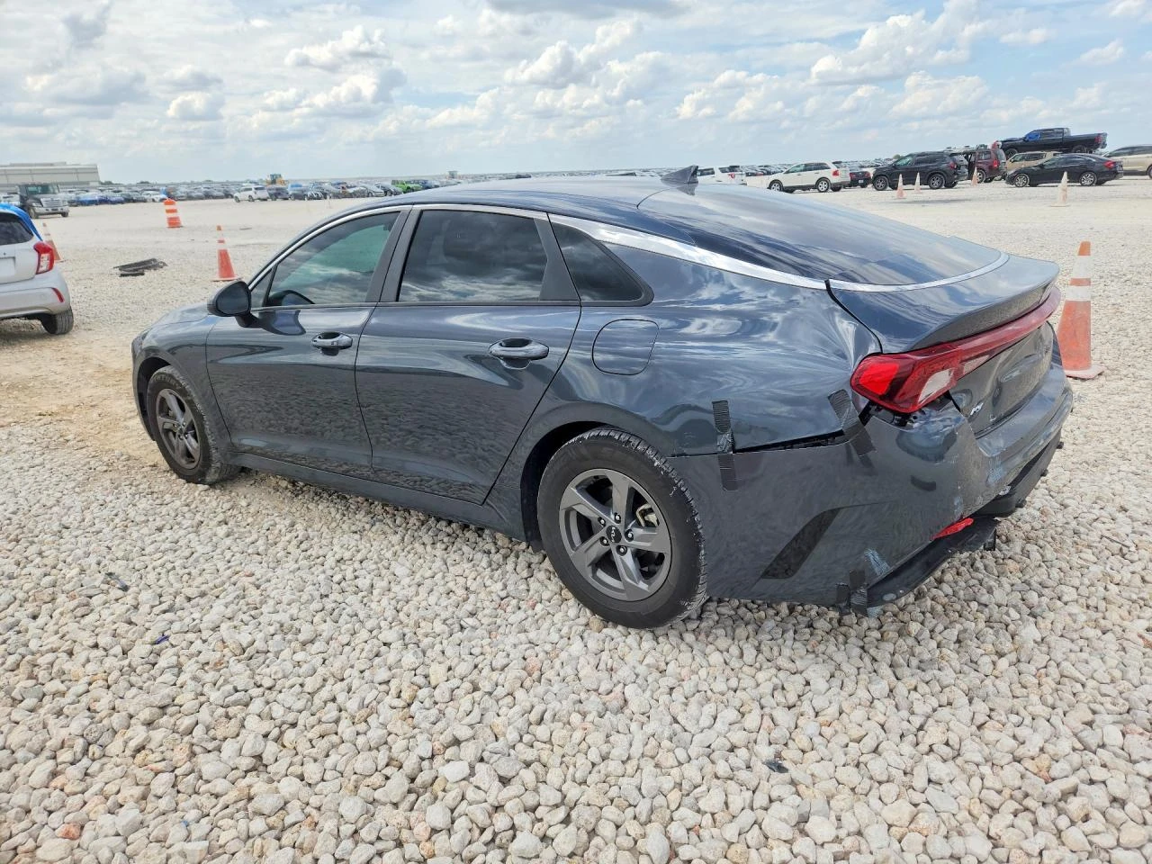 Kia K5 1.6l Lxs, снимка 2 - Автомобили и джипове - 56707873