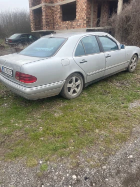 Mercedes-Benz 250, снимка 4