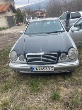 Mercedes-Benz 250, снимка 2