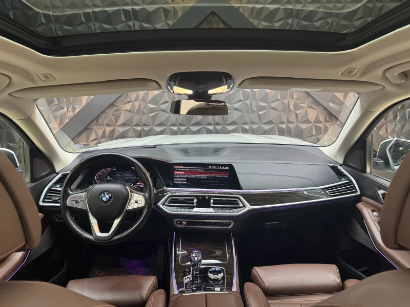 BMW X7 40i xDrive * SWAROVSKI * HARMAN/KARDON* ПАНОРАМА *, снимка 9 - Автомобили и джипове - 49468743