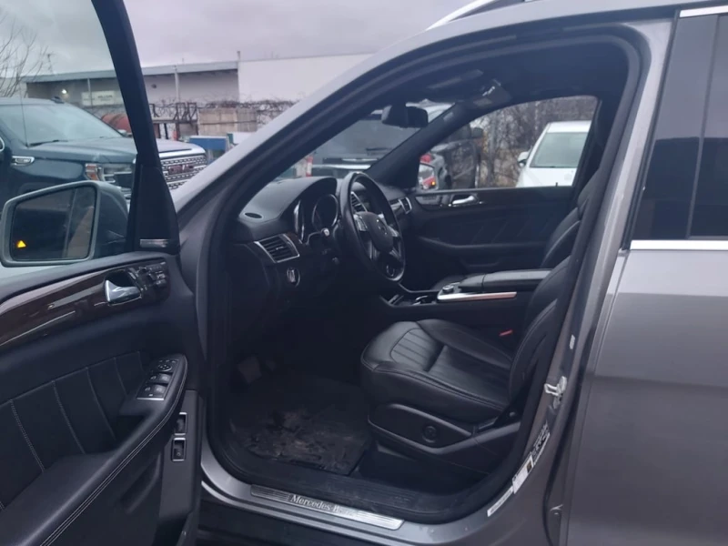 Mercedes-Benz GL 350 2016 4MATIC BLUETEC * БЕЗ ПЪРВОНАЧАЛНА ВНОСКА* , снимка 9 - Автомобили и джипове - 53186158