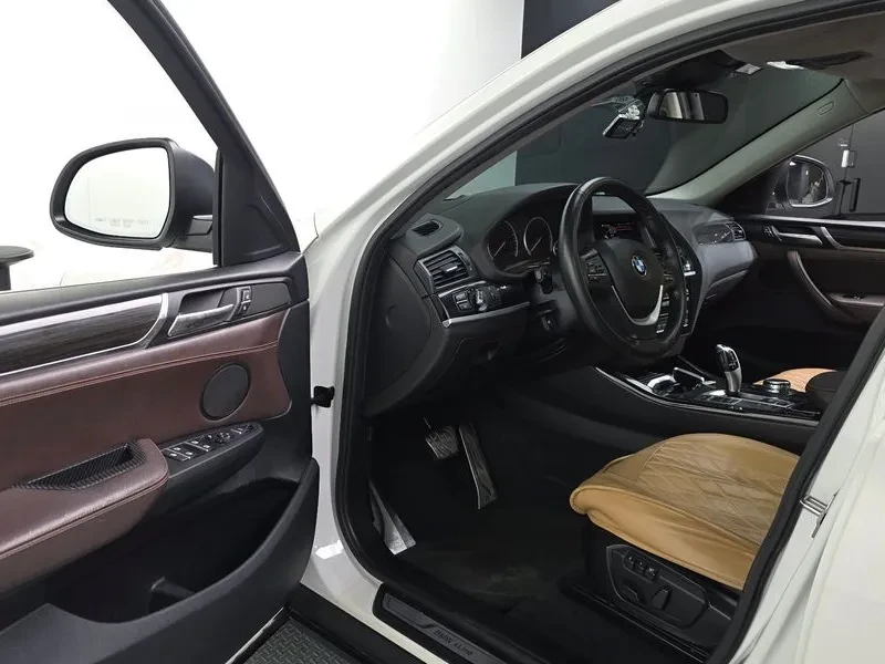 BMW X4 2.0d, снимка 10 - Автомобили и джипове - 54605277