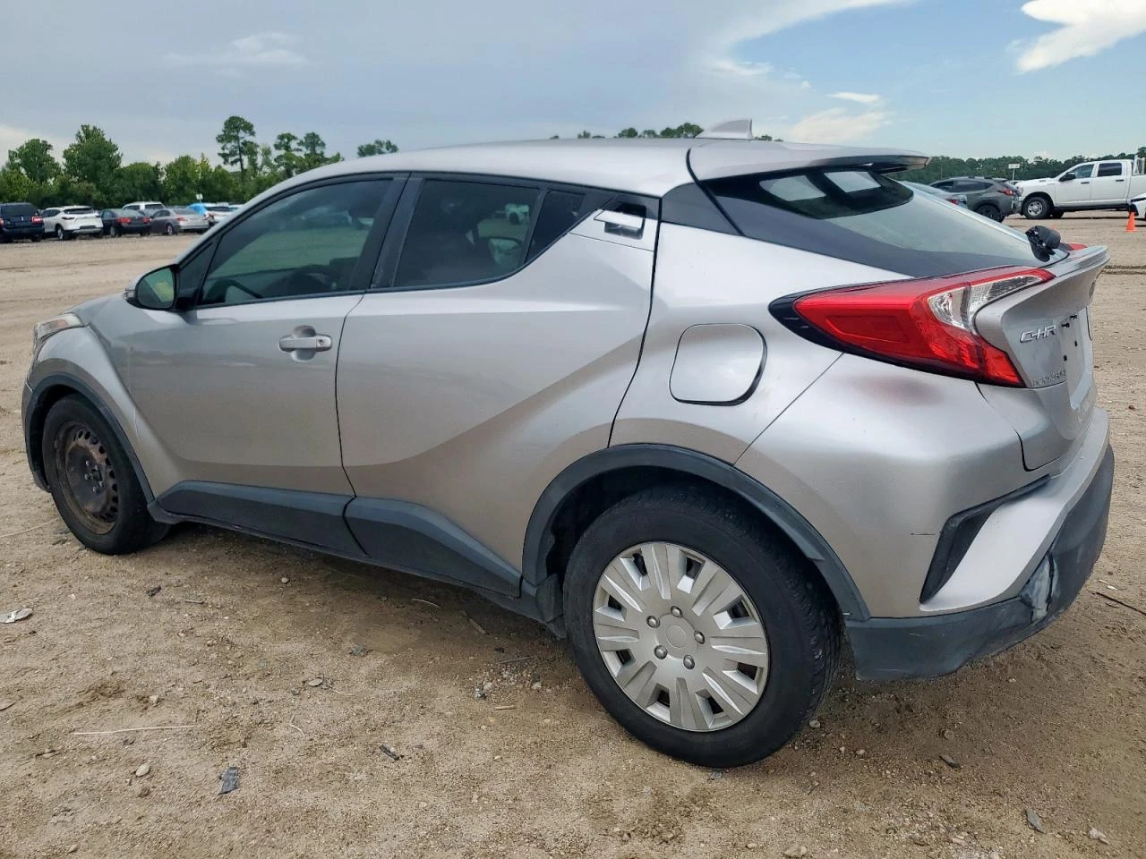 Toyota C-HR XLE - изображение 2